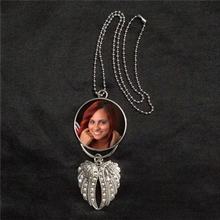 Load image into Gallery viewer, Personalized Angel wing memorial car mirror hanger (review mirror) silver